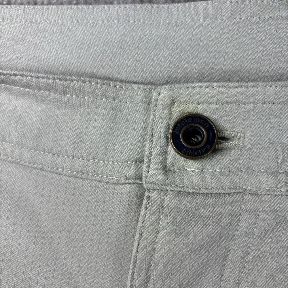 Lululemon Commission Shorts Mens 34 Khaki Stretch Golf Chino Casual 10